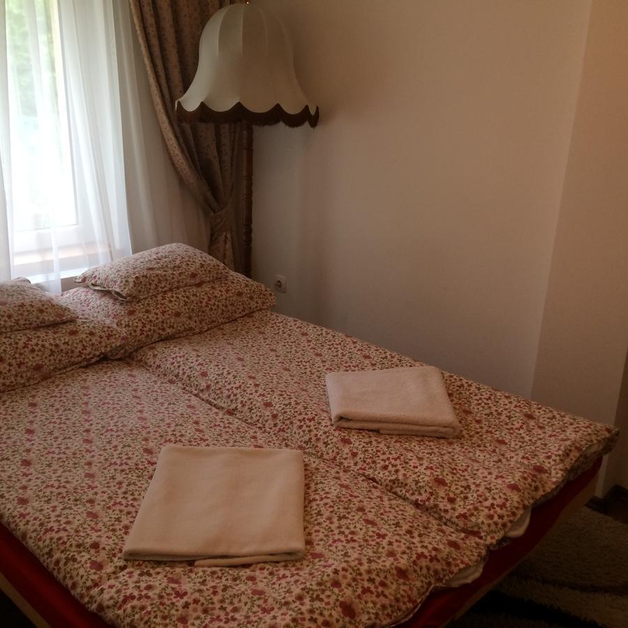 Liliom Vendeghaz Appartement Visegrád Buitenkant foto