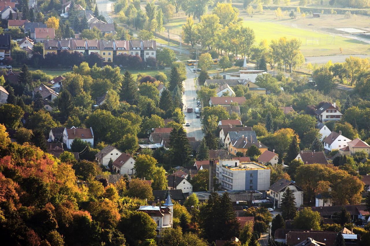 Liliom Vendeghaz Appartement Visegrád Buitenkant foto